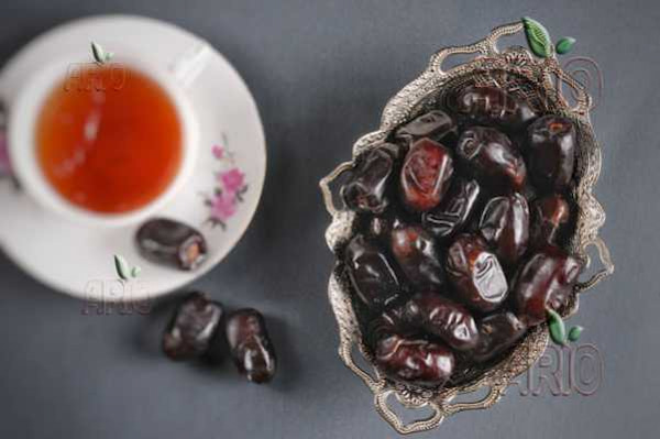 تصویر 1 از قیمت خرما مضافتی مروارید سیاه با کیفیت ارزان + خرید عمده